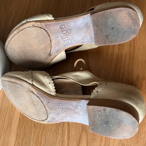 Anthropologie Womens Lace up with Cut out design Shoes. Brand Latigo - Picture 4 of 6